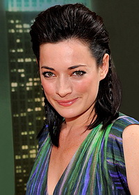 Лора Мишель Келли